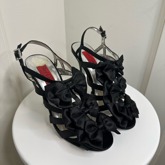 Red Carpet Collection Sling Back Heels - Picture 1 of 6
